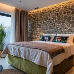 Opal Executive فندق 4*