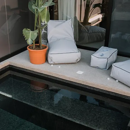 Opal Executive 4*