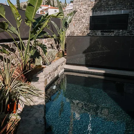 Opal Executive Hotel *
