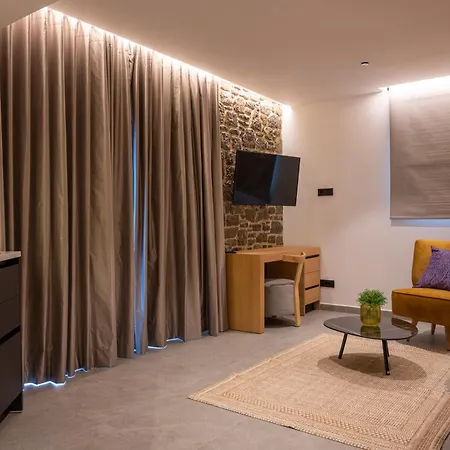Opal Executive Hotel *