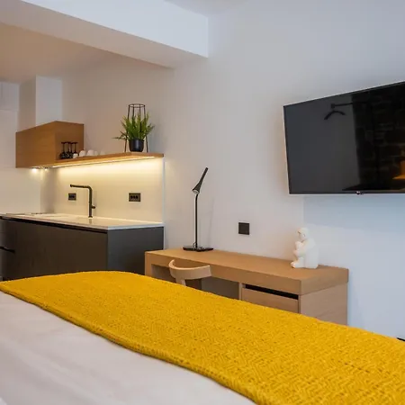 Opal Executive Hotel *