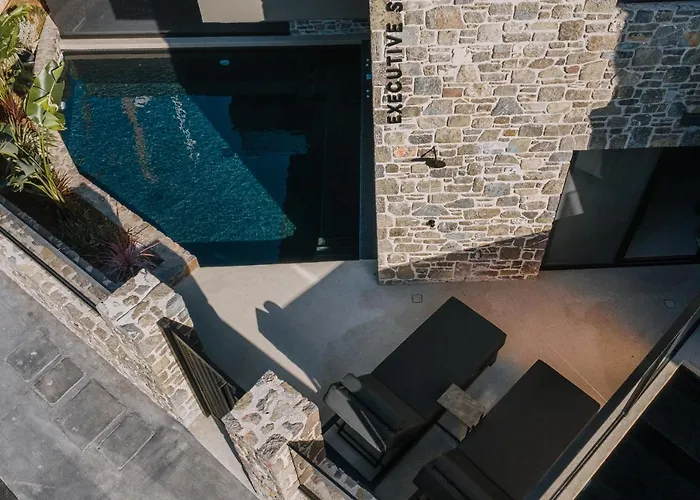 فندق Opal Executive 4*